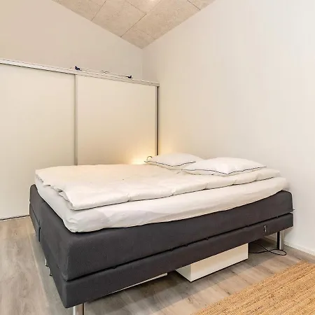 Holiday home Three-bedroom In Hjorring 6 Lonstrup
