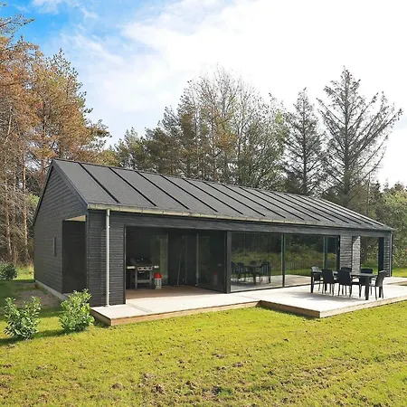 Three-bedroom In Hjorring 6 Lonstrup