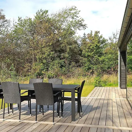 Three-bedroom In Hjorring 6 Lønstrup